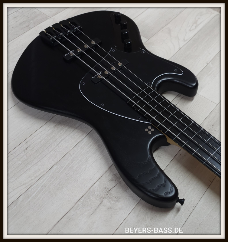 Sandberg California II TT4 Fretless, Open Pore Black, Lefthand
